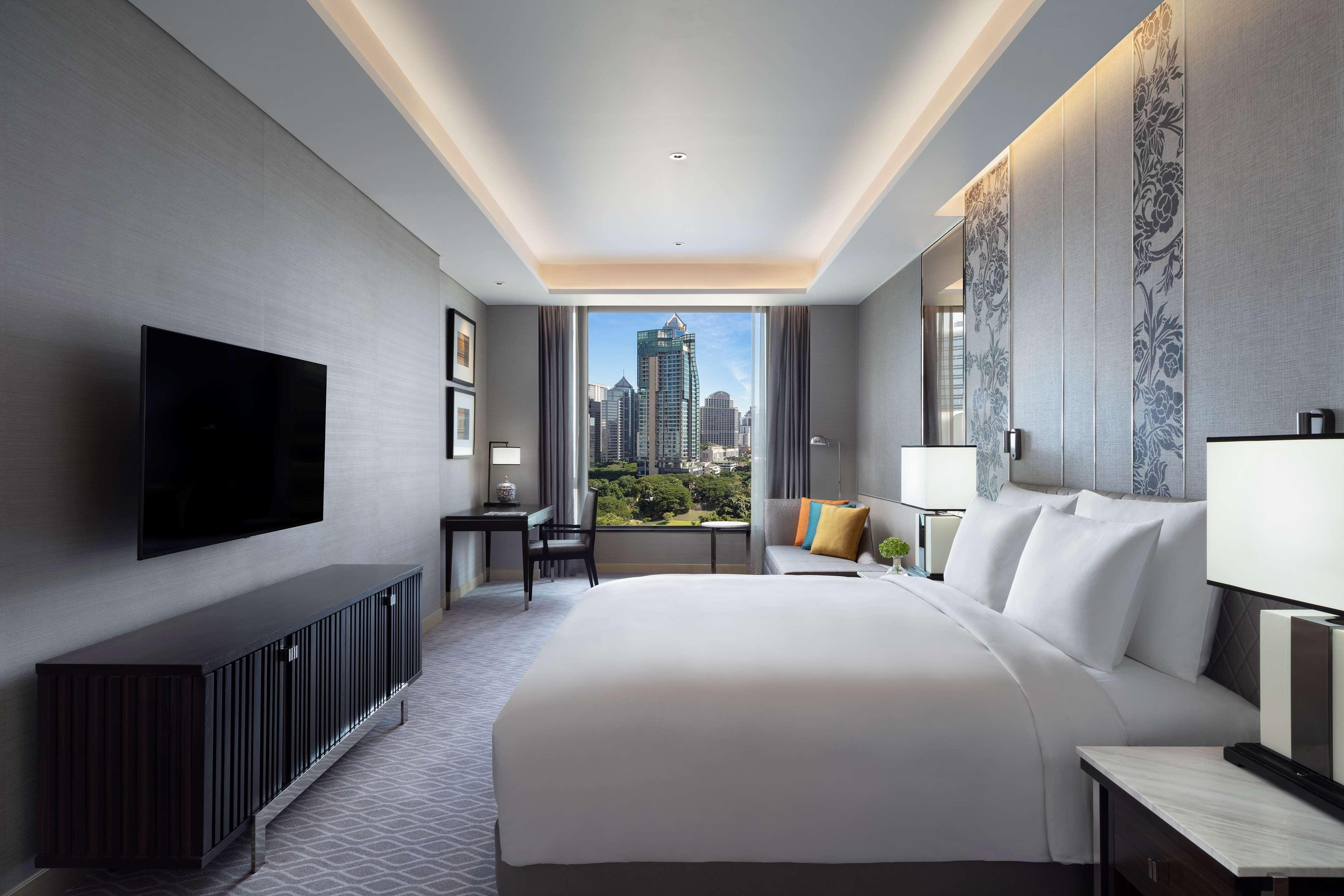 Sindhorn Kempinski Hotel Bangkok - SHA Extra Plus Bagian luar foto