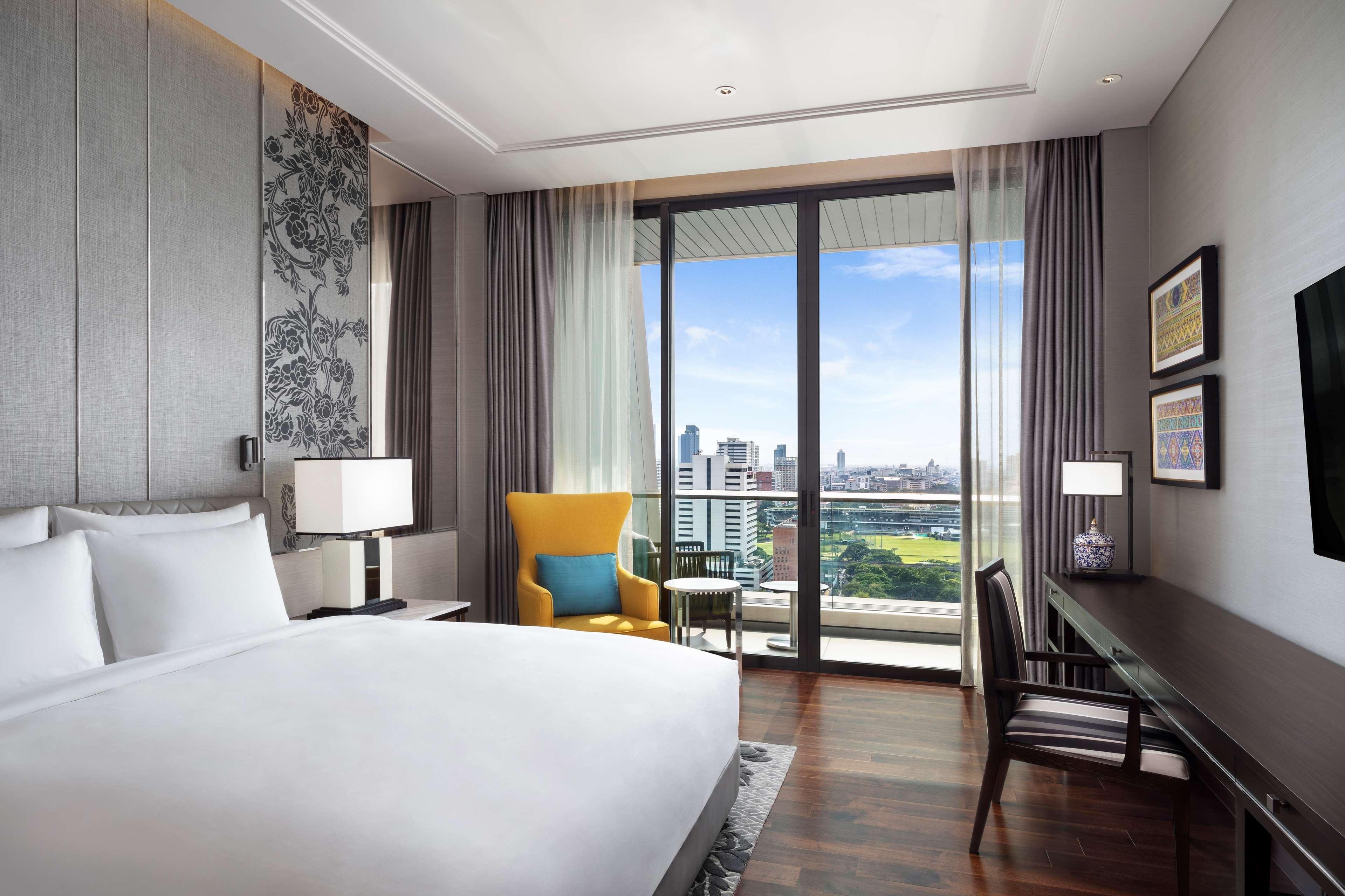 Sindhorn Kempinski Hotel Bangkok - SHA Extra Plus Bagian luar foto